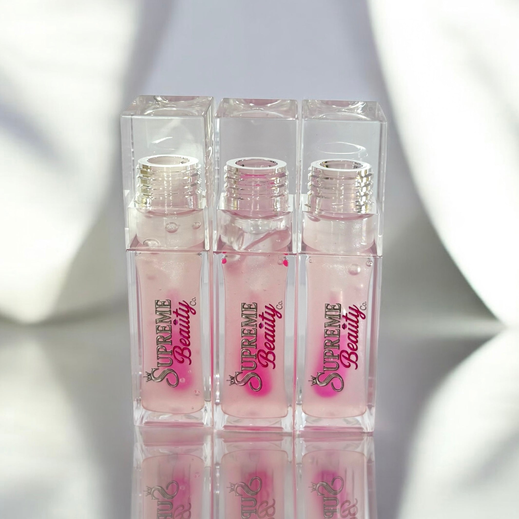 Color-changing lip oil